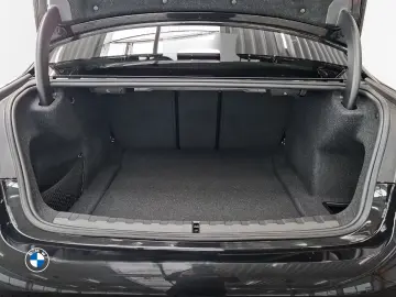 BMW 320i xDrive Limousine M-Sport