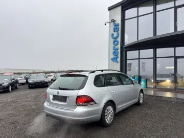 VOLKSWAGEN GOLF VI
