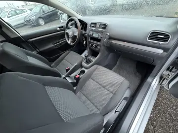 VOLKSWAGEN GOLF VI