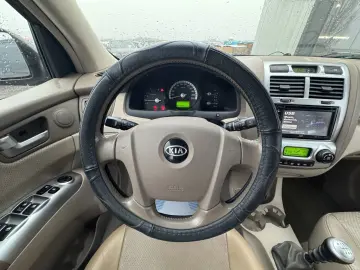 KIA SPORTAGE    2.0d