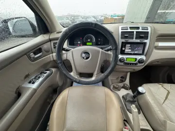 KIA SPORTAGE    2.0d