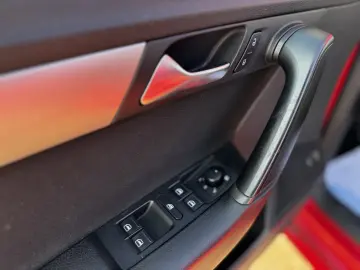 VOLKSWAGEN PASSAT    2.0 TDI    AUTOMAT