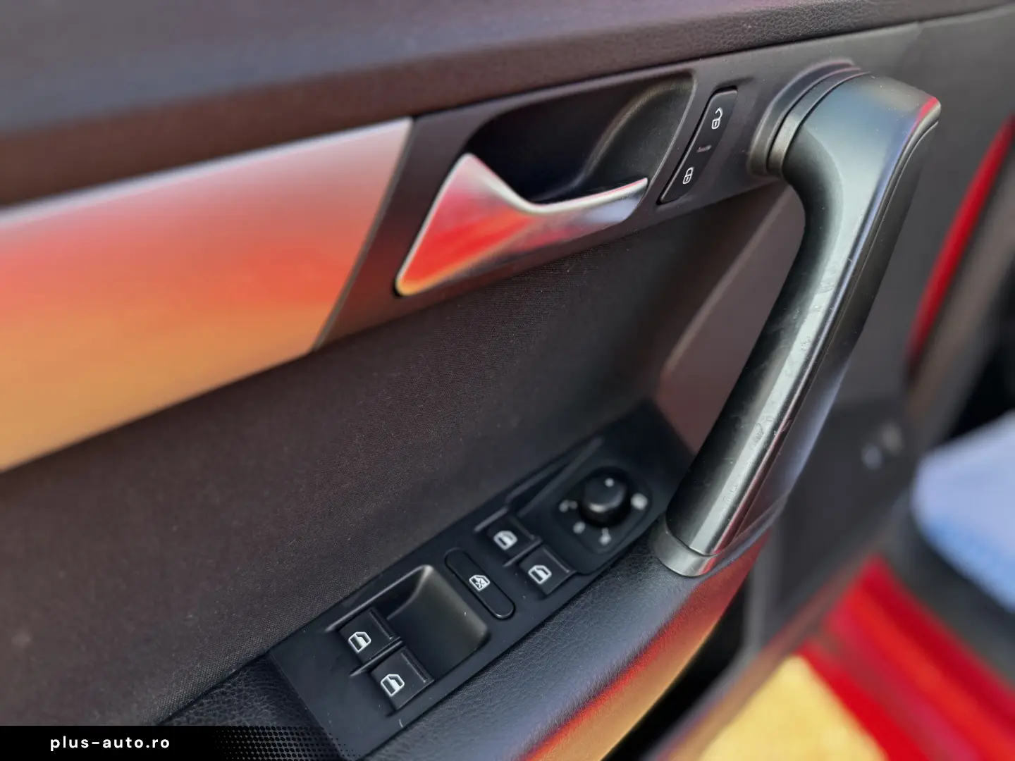 VOLKSWAGEN PASSAT    2.0 TDI    AUTOMAT