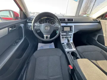 VOLKSWAGEN PASSAT    2.0 TDI    AUTOMAT