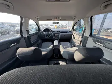 SEAT TOLEDO    1.2 TSI