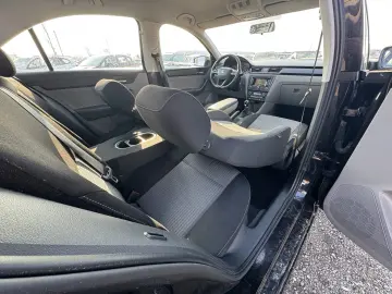 SEAT TOLEDO    1.2 TSI