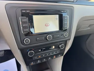 SEAT TOLEDO    1.2 TSI