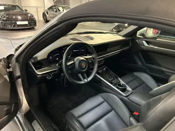 PORSCHE 992 911 Carrera S Cabrio