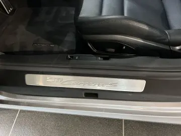 PORSCHE 992 911 Carrera S Cabrio