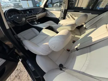 BMW 520d    xDrive