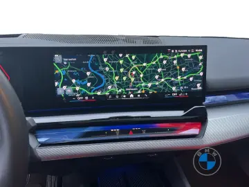 BMW M5 Limousine 20  21  Pano AHK Driver´s Pack B&W