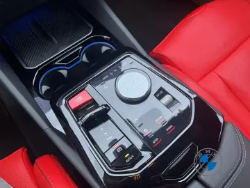 BMW M5 Limousine 20  21  Pano AHK Driver´s Pack B&W