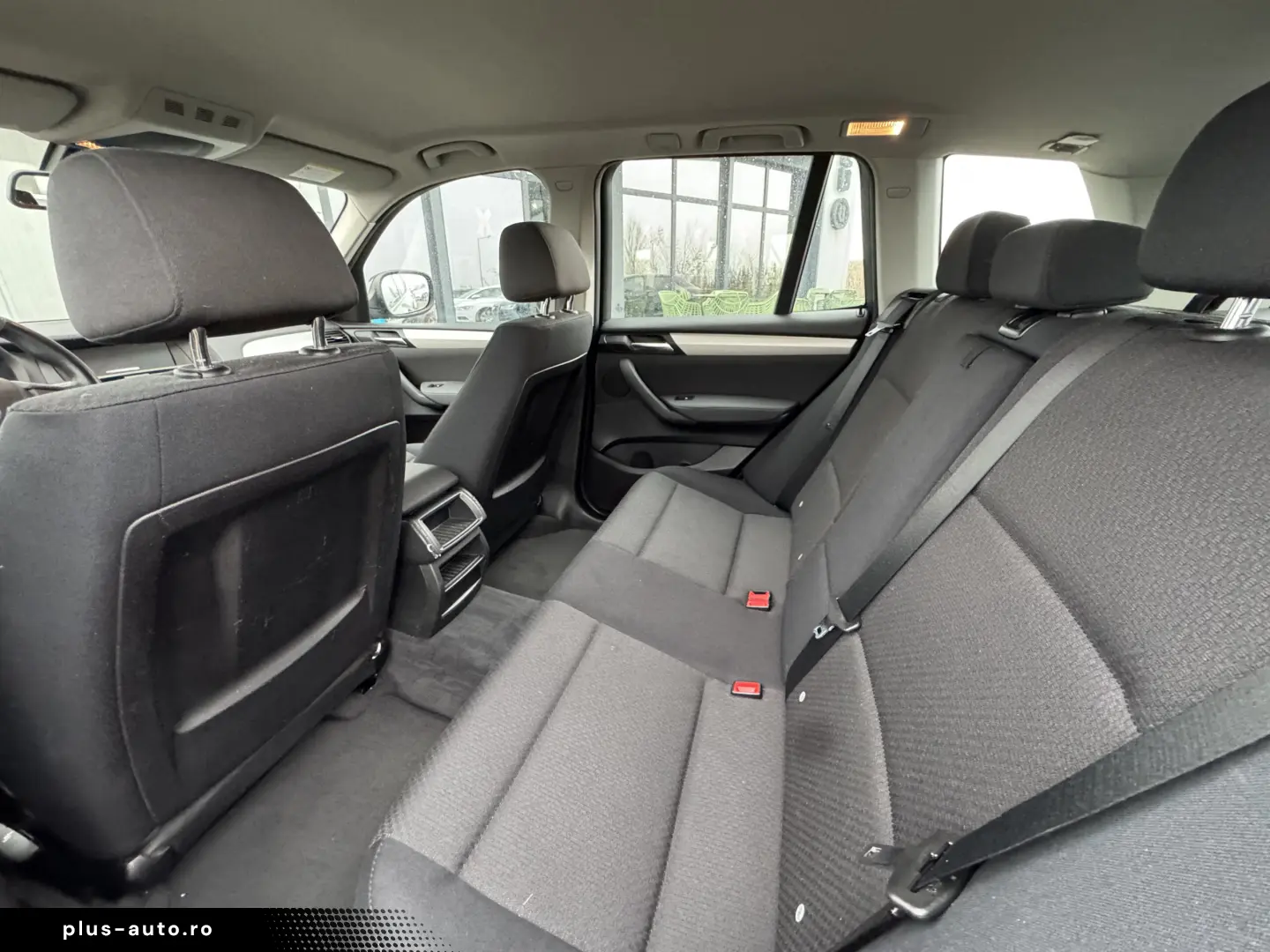 BMW X3 18d    sDrive