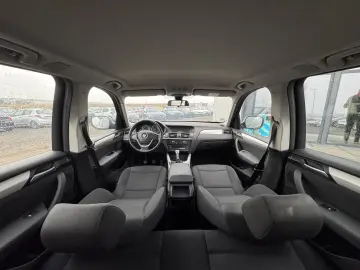 BMW X3 18d    sDrive