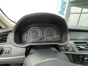 BMW X3 18d    sDrive