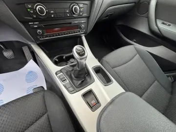 BMW X3 18d    sDrive