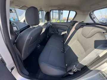 DACIA SANDERO    EURO 6    NAVIGATIE    AC