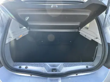 DACIA SANDERO    EURO 6    NAVIGATIE    AC