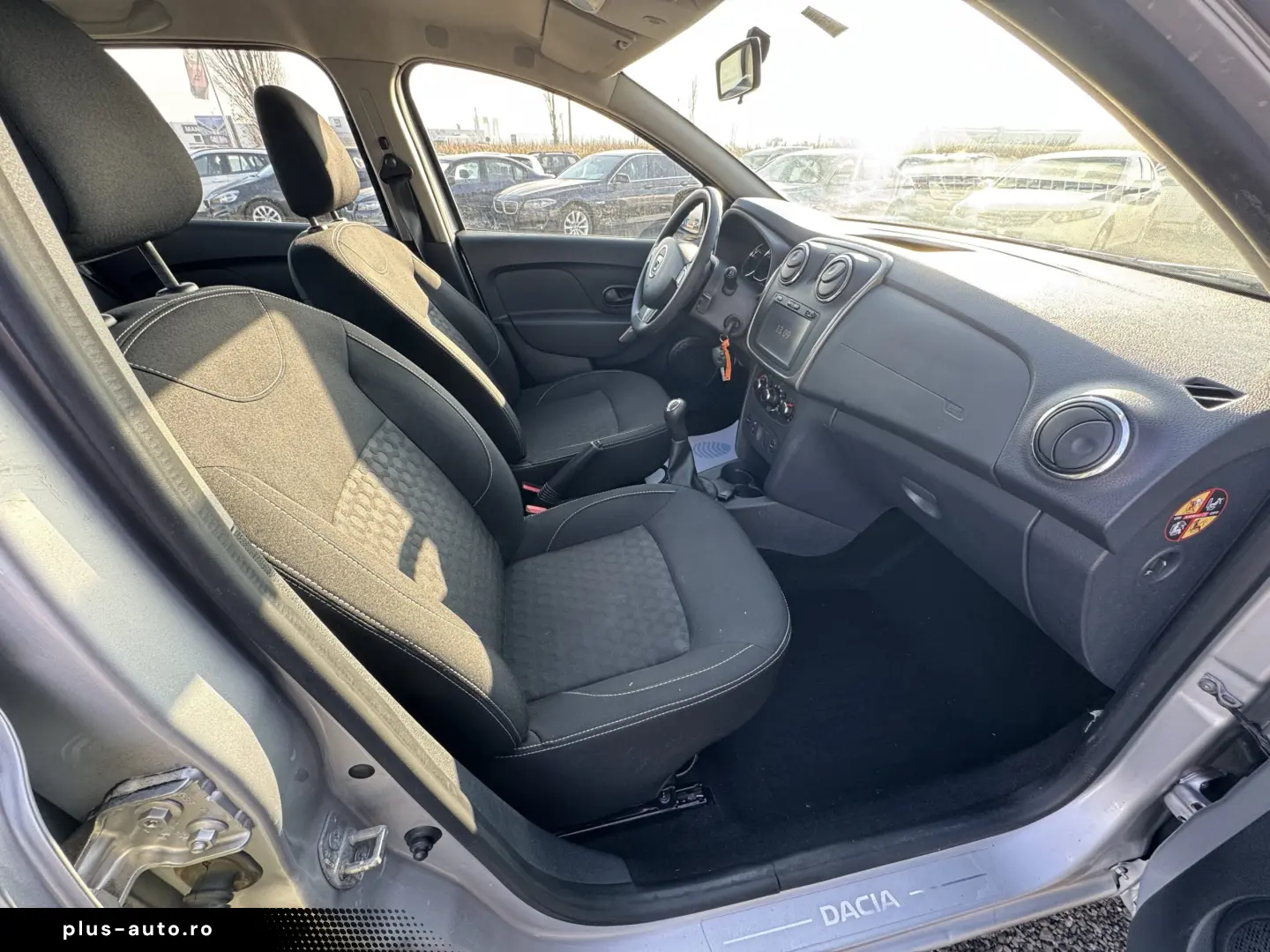 DACIA SANDERO    EURO 6    NAVIGATIE    AC