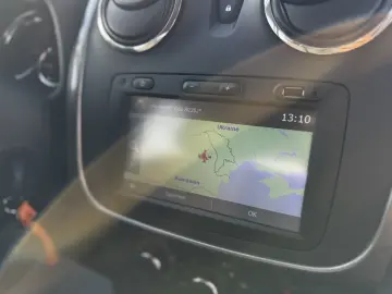 DACIA SANDERO    EURO 6    NAVIGATIE    AC