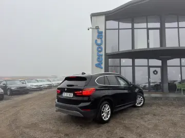 BMW X1 18d    xDrive
