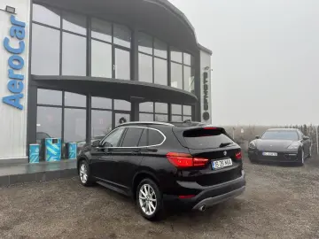 BMW X1 18d    xDrive