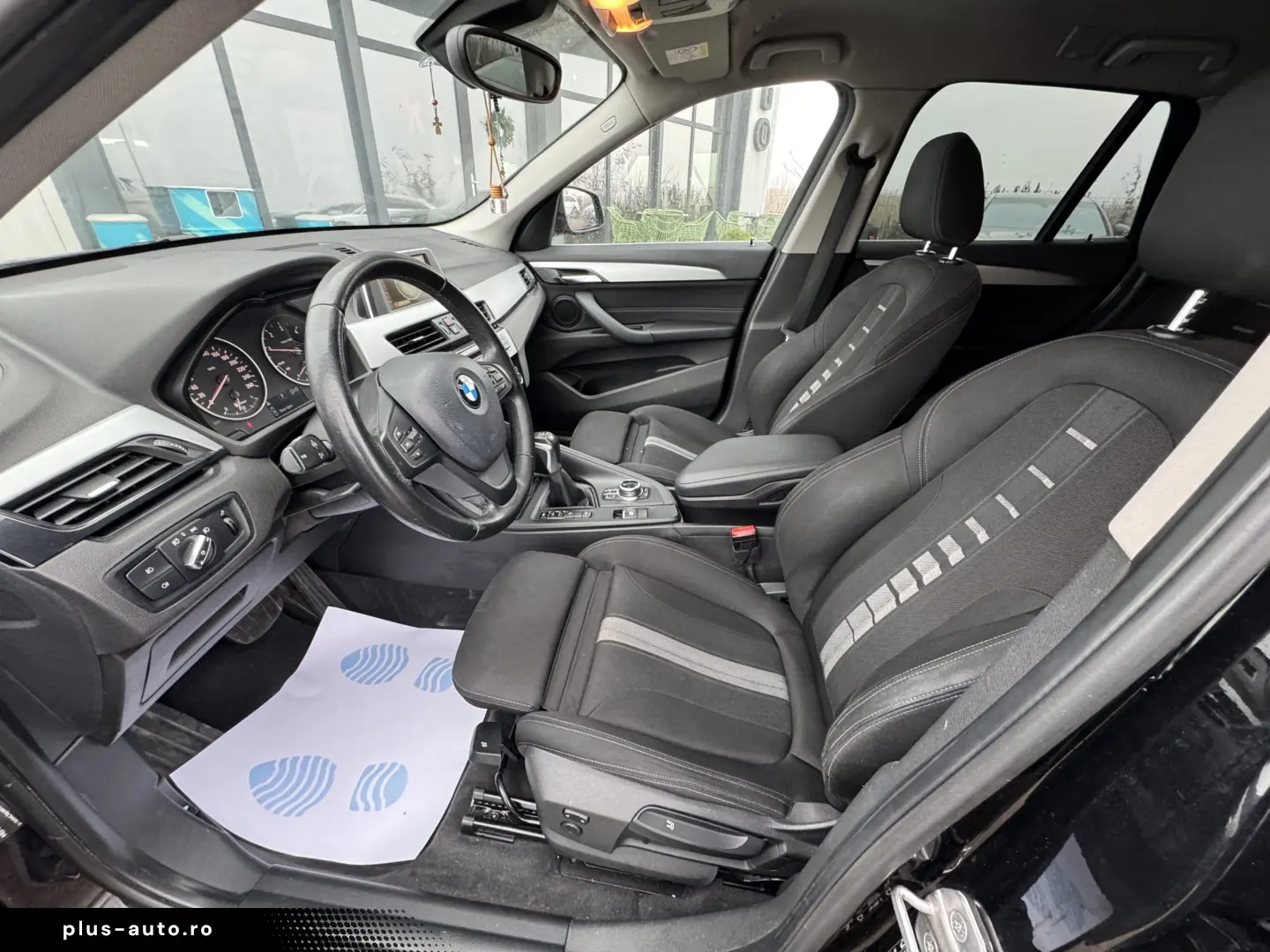 BMW X1 18d    xDrive