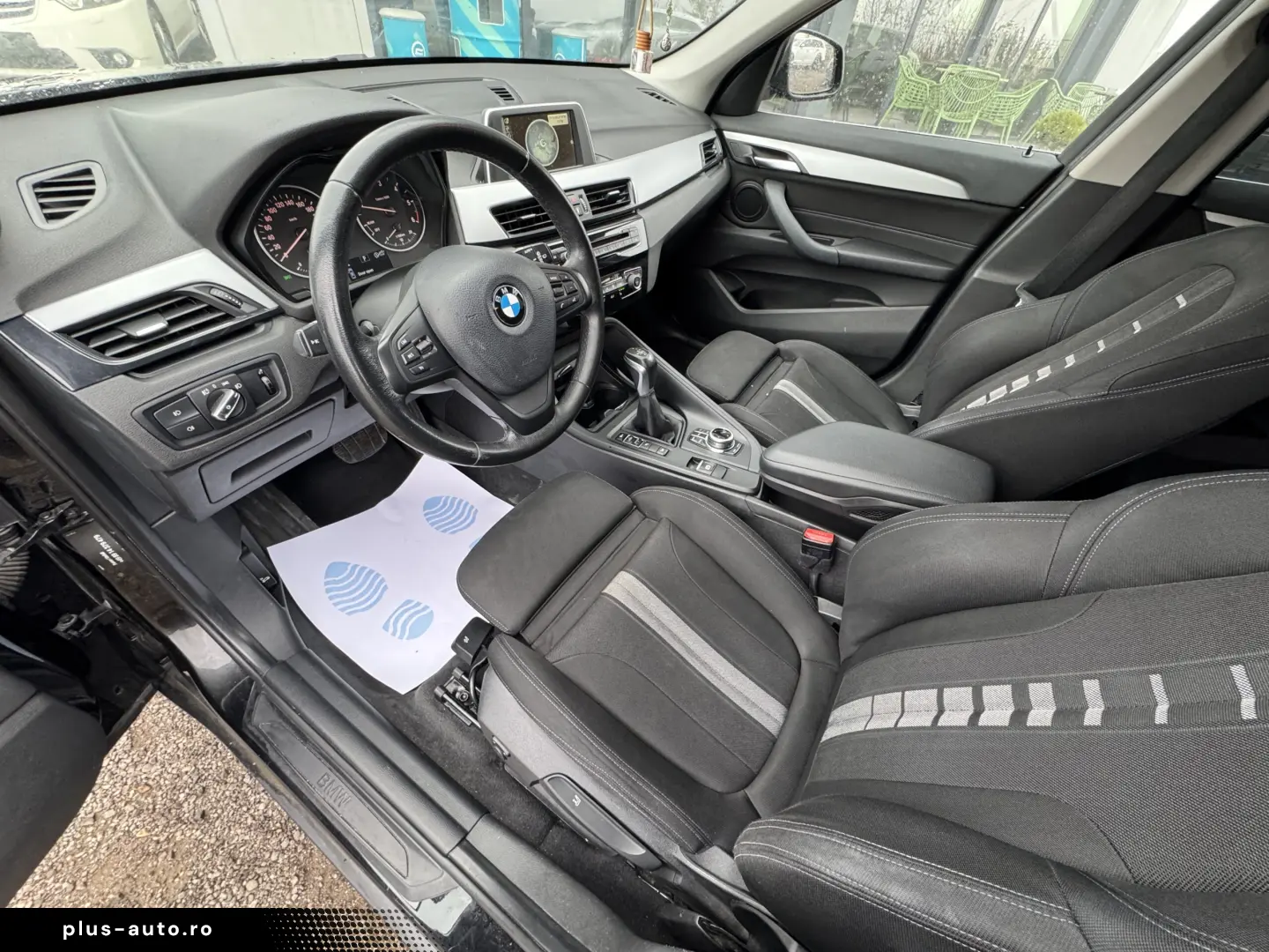 BMW X1 18d    xDrive