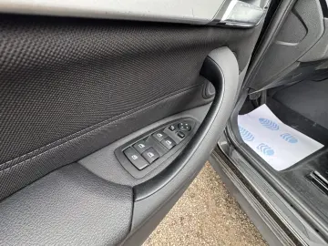 BMW X1 18d    xDrive