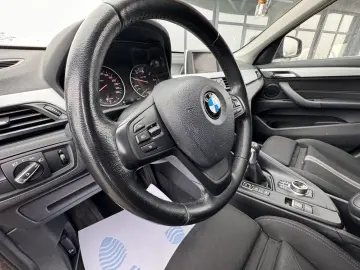 BMW X1 18d    xDrive