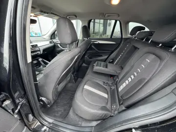 BMW X1 18d    xDrive