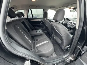 BMW X1 18d    xDrive