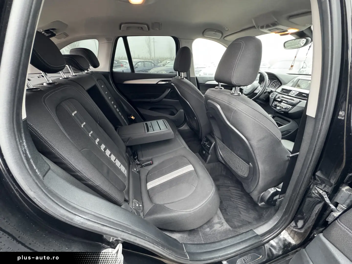 BMW X1 18d    xDrive