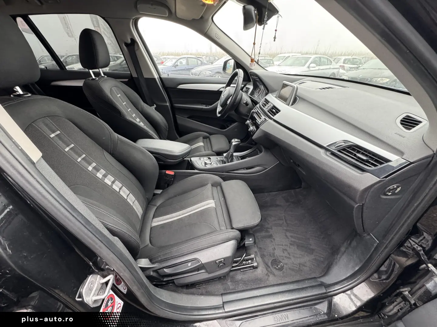 BMW X1 18d    xDrive