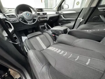 BMW X1 18d    xDrive