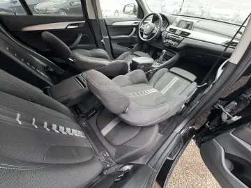 BMW X1 18d    xDrive