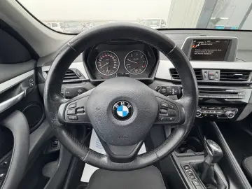 BMW X1 18d    xDrive