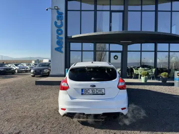 FORD FOCUS    INTERIOR RECARO