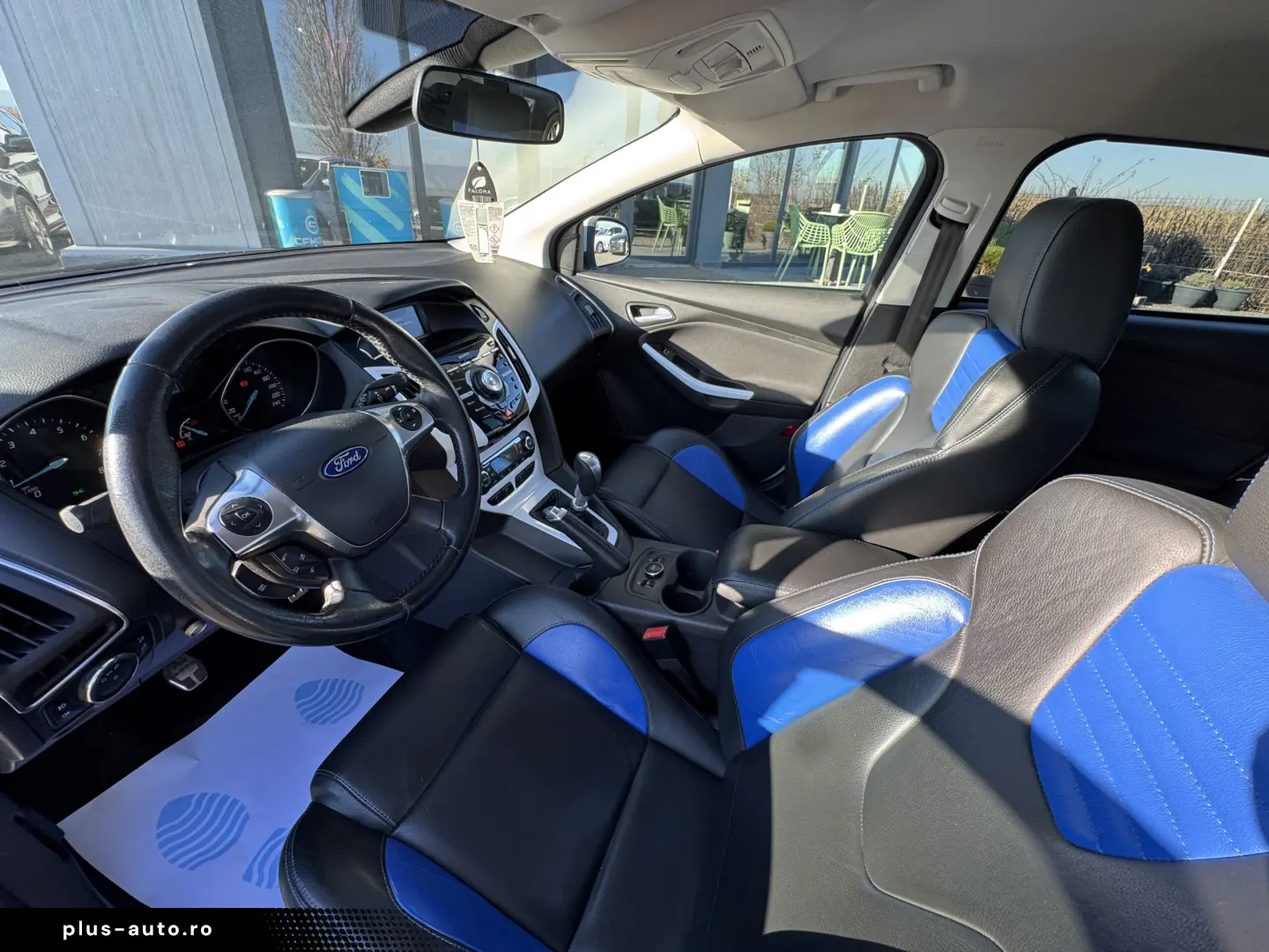 FORD FOCUS    INTERIOR RECARO