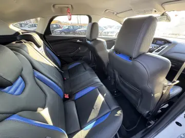 FORD FOCUS    INTERIOR RECARO