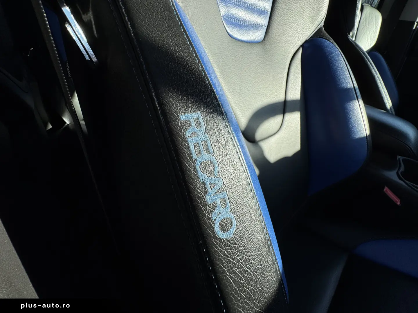 FORD FOCUS    INTERIOR RECARO