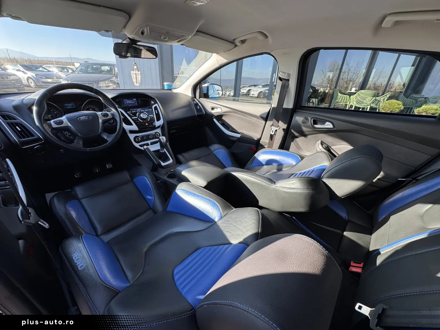 FORD FOCUS    INTERIOR RECARO