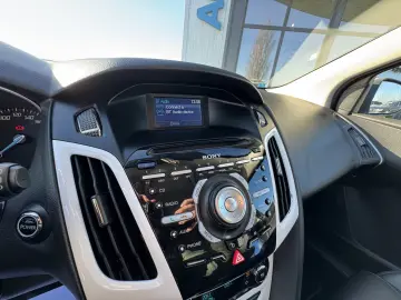 FORD FOCUS    INTERIOR RECARO