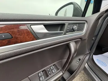 VOLKSWAGEN TOUAREG    3.0