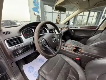 VOLKSWAGEN TOUAREG    3.0