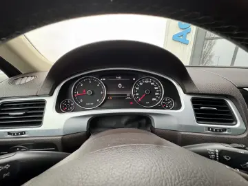 VOLKSWAGEN TOUAREG    3.0