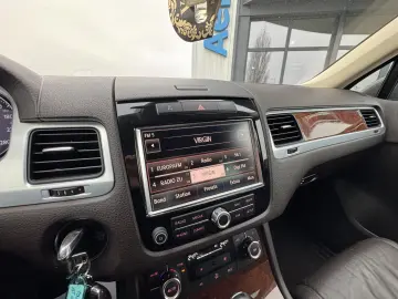 VOLKSWAGEN TOUAREG    3.0