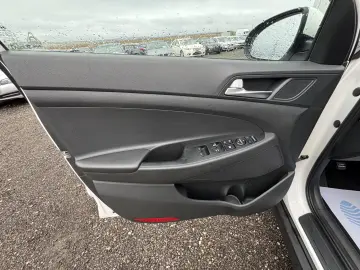 HYUNDAI TUCSON    1.7d    AUTOMAT