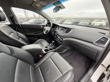 HYUNDAI TUCSON    1.7d    AUTOMAT