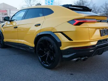 LAMBORGHINI Urus 4.0 V8 Performante Voll Carbon Alcantara